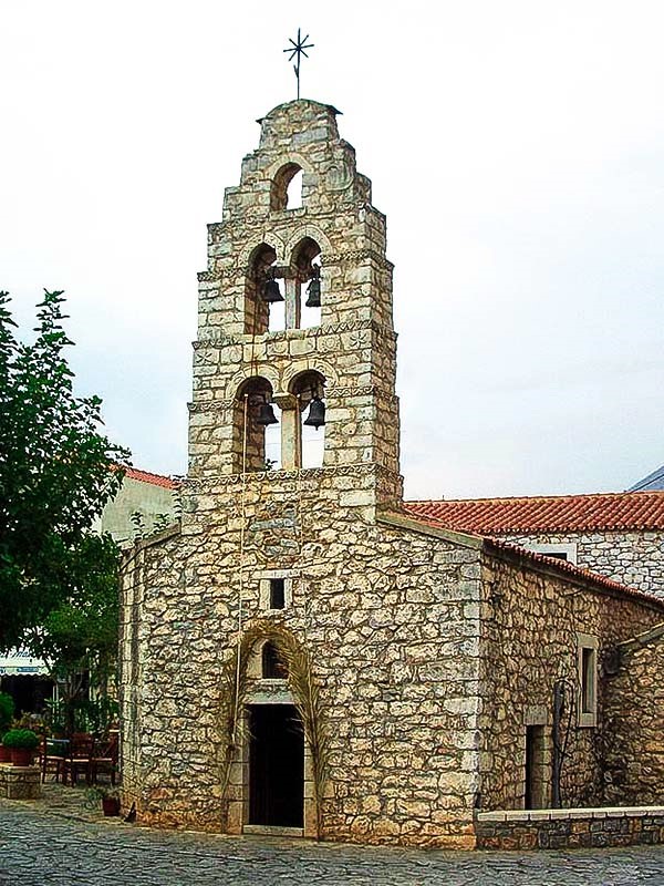 Η εκκλησία των Αγίων Ταξιαρχών στην Αρεόπολη